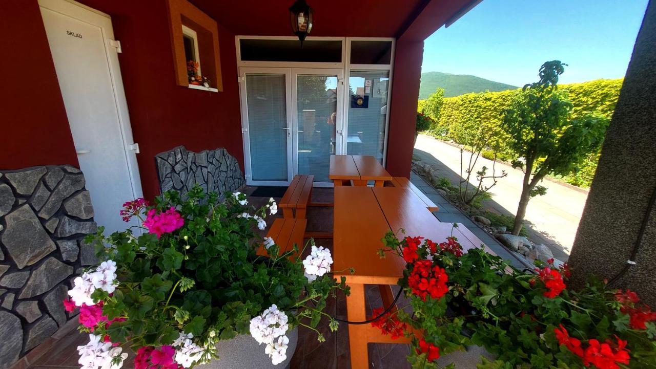 Selfness Roznava Apart otel Dış mekan fotoğraf